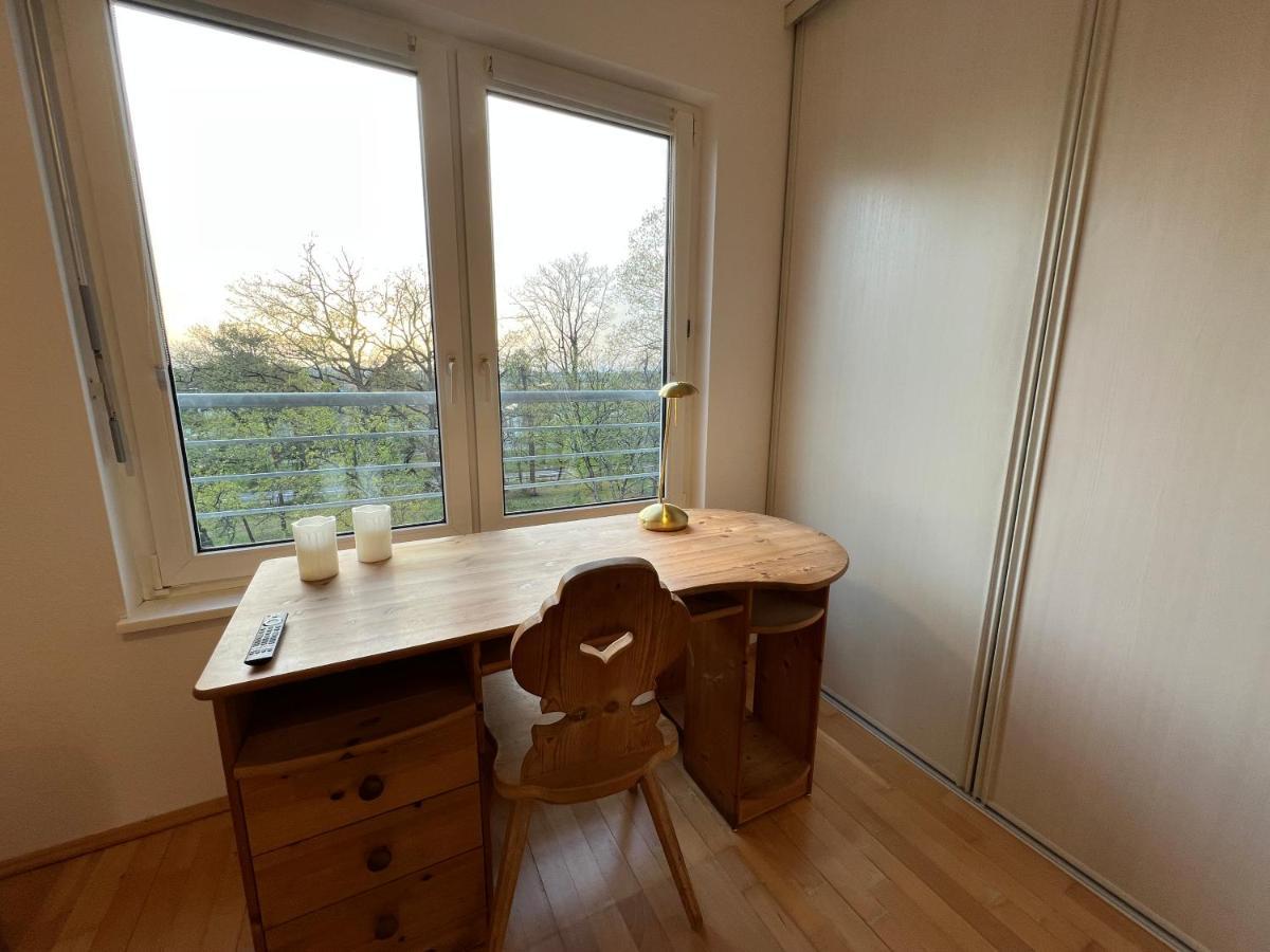Maisonette Penthouse: Spacious 8-Person Retreat with Netflix & Terrace Karlsruhe Exterior photo